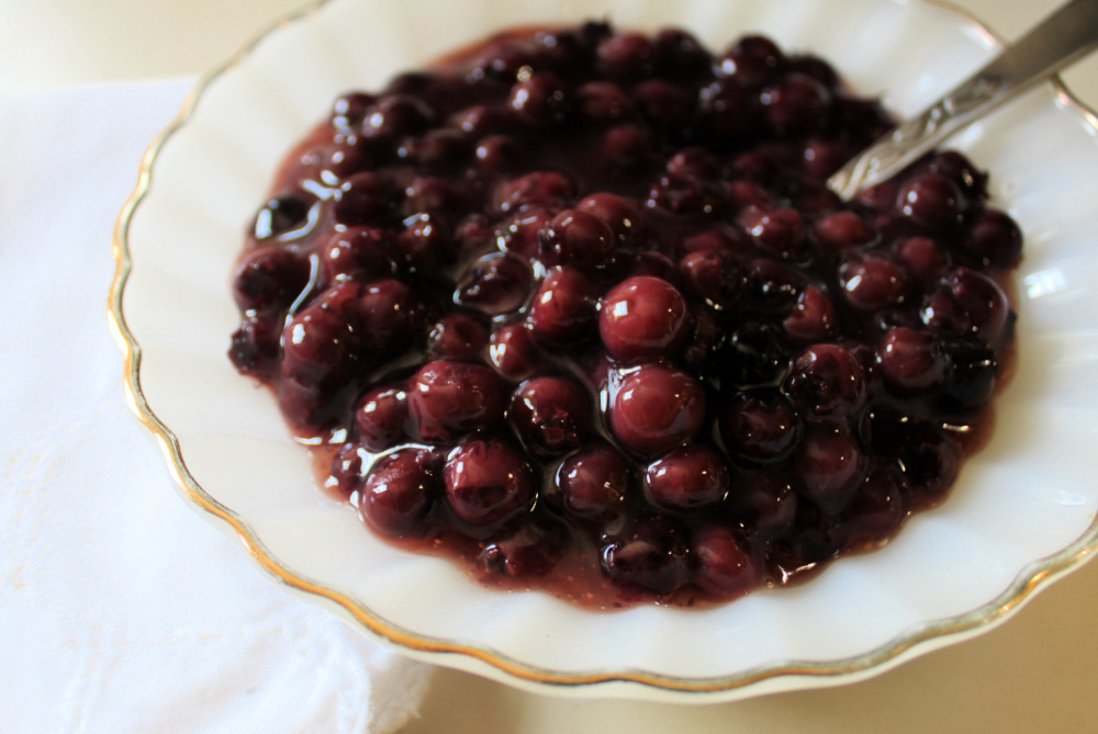 How to Can Juneberries (and the best Juneberry sauce recipe)